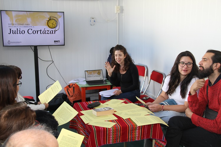 daniela goldin frente al taller sobre cortázar